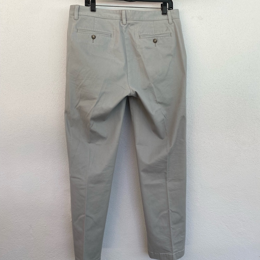 Náutica Mens deck pants / khakis 33 waist, 30 inseam m, light grey - Picture 3 of 4